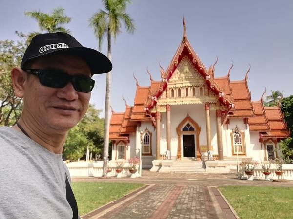 เที่ยวอุบลราชธานี เมือง วัดศรีอุบลรัตนาราม (Sri Ubon Rattanaram Temple)