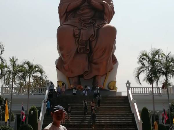 เที่ยวปทุมธานี สามโคก วัดโบสถ์ หรือ วัดหลวงพ่อโตองค์ใหญ่ (Bot Temple)