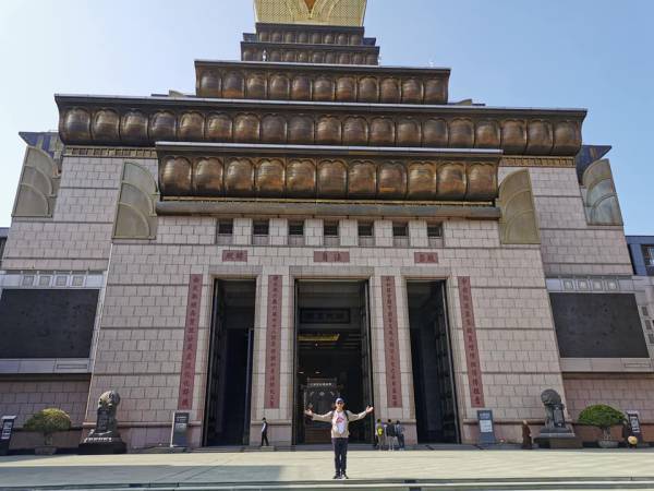 เที่ยวไต้หวัน ไทจง วัดจงไถซาน (Taiwan Taijong Chung Tai Chan Monastery)