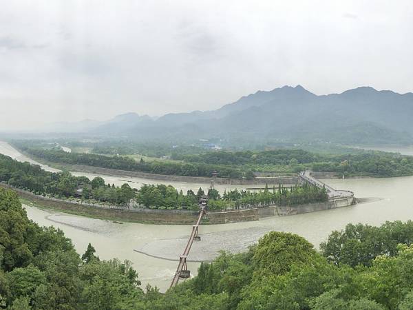 แหล่งมรดกโลก เอเชียตะวันออก จีน 2000 ภูเขาชิงเฉิงและระบบชลประทานตู้เจียงเอี้ยน (Mount Qingcheng and the Dujiangyan Irrigation System)