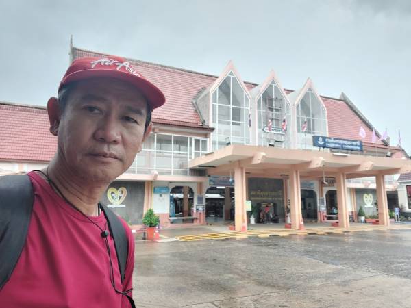 เที่ยวอุบลราชธานี วารินชำราบ สถานีรถไฟอุบลราชธานี