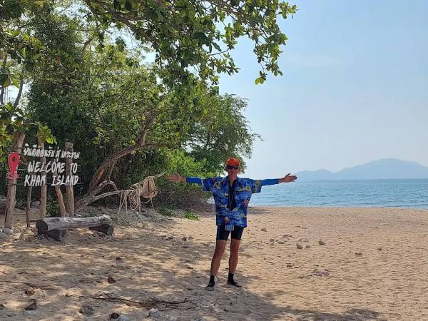 เที่ยวระยอง แกลง เกาะขาม ดำน้ำดูปะการัง (snorkeling)