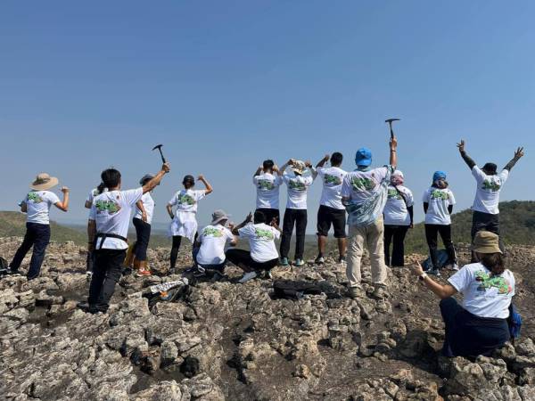 Nares ไทย ขอนแก่น มาดื่มฉลองกับข้า Come Drink with Me (ฉากปิดท้าย)