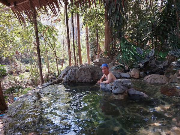 เที่ยวเชียงใหม่ เชียงดาว โป่งน้ำร้อนยางปู่โต๊ะ หรือน้ำพุร้อนเชียงดาว (Chiang Dao Hot Springs)