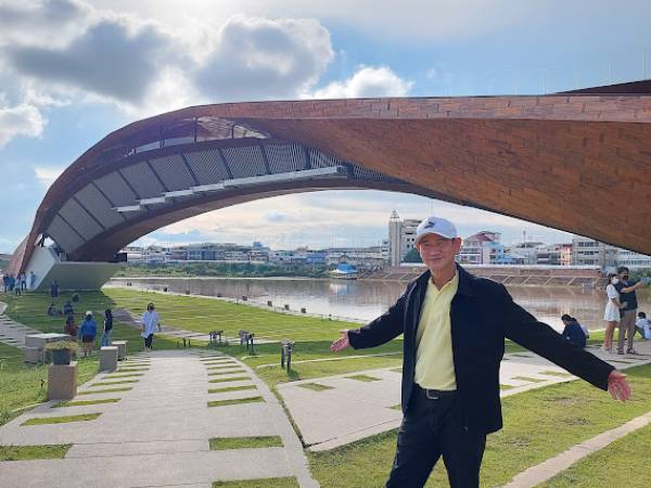 เที่ยวนครสวรรค์ เมือง พาสาน อาคารสัญลักษณ์ต้นน้ำเจ้าพระยา