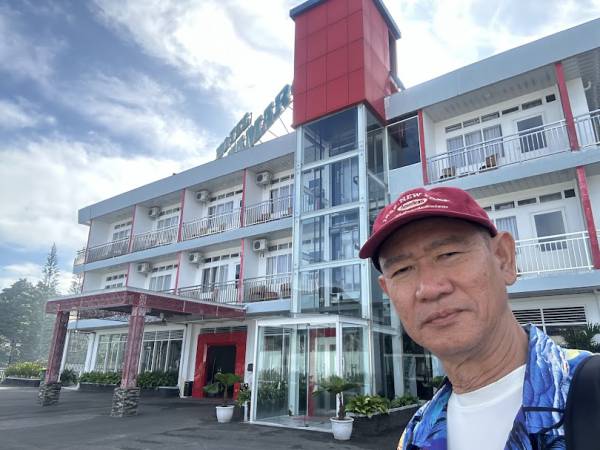 เที่ยวอินโดนีเซีย สุมาตราเหนือ ทะเลสาบโทบา Grand Tamaro Hotel