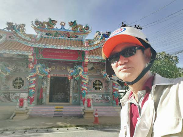 เที่ยวสุราษฎร์ธานี เกาะสมุย ศาลเจ้าจาวเอ่งแซะแม่น้ำ