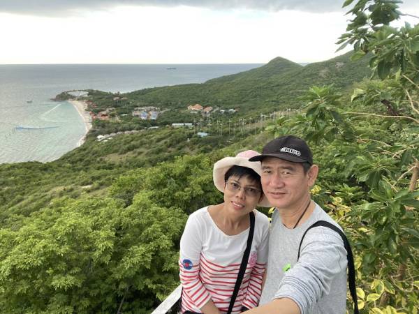 เที่ยวชลบุรี บางละมุง เกาะล้าน หาดแสม (Samae Beach)