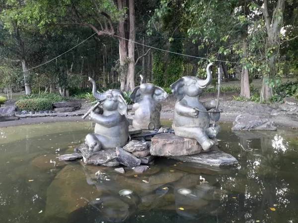 เที่ยวอุบลราชธานี สิรินธร วัดป่าบ่อน้ำพระอินทร์