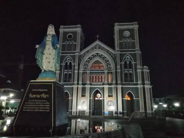 เที่ยวจันทบุรี เมือง โบสถ์คาทอลิกจันทบุรี อาสนวิหารพระนางมารีอาปฏิสนธินิรมล (Cathedral of the Immaculate Conception)